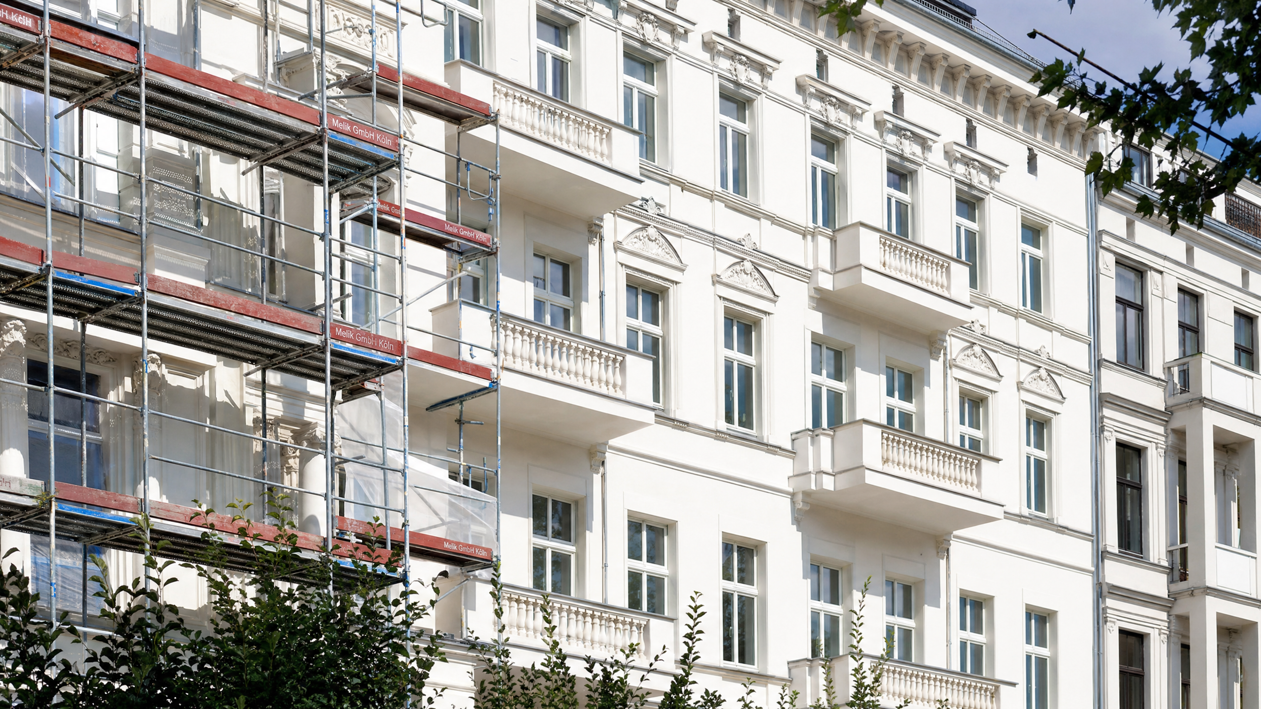 Fassadenanstrich Berlin - Frisch gestrichene Berliner Fassade