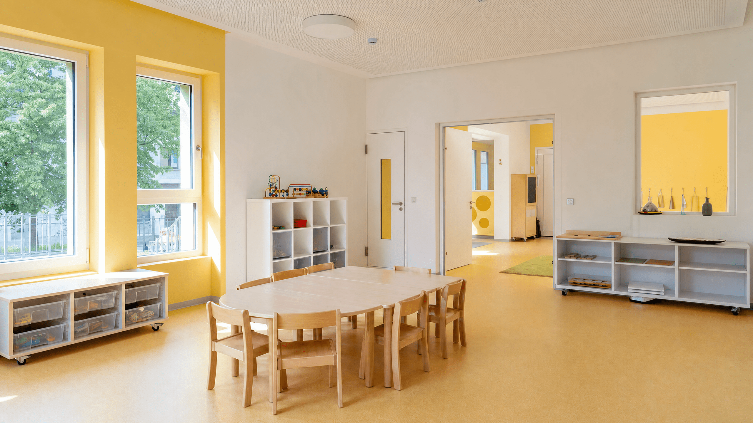 Kita Schule Renovierung Berlin - Renovierter Klassenraum